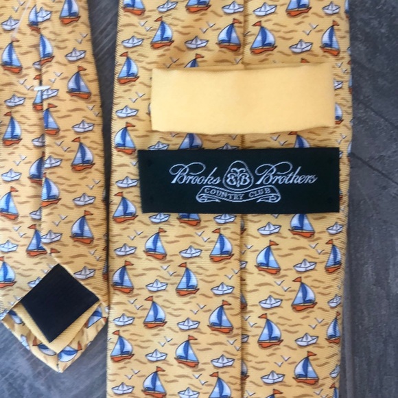 Brooks Brothers Country Club tie - Picture 5 of 5